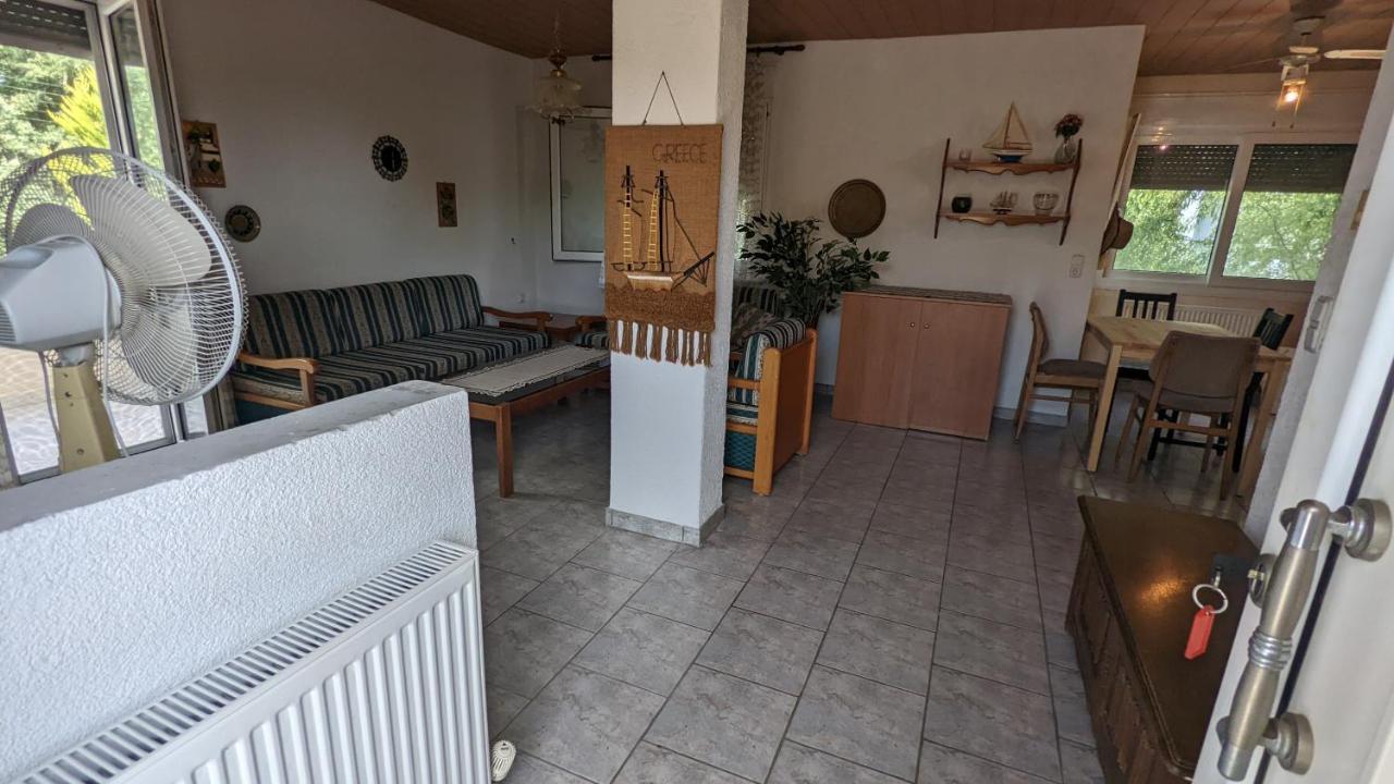 Moustaki Leilighet Keramotí Eksteriør bilde